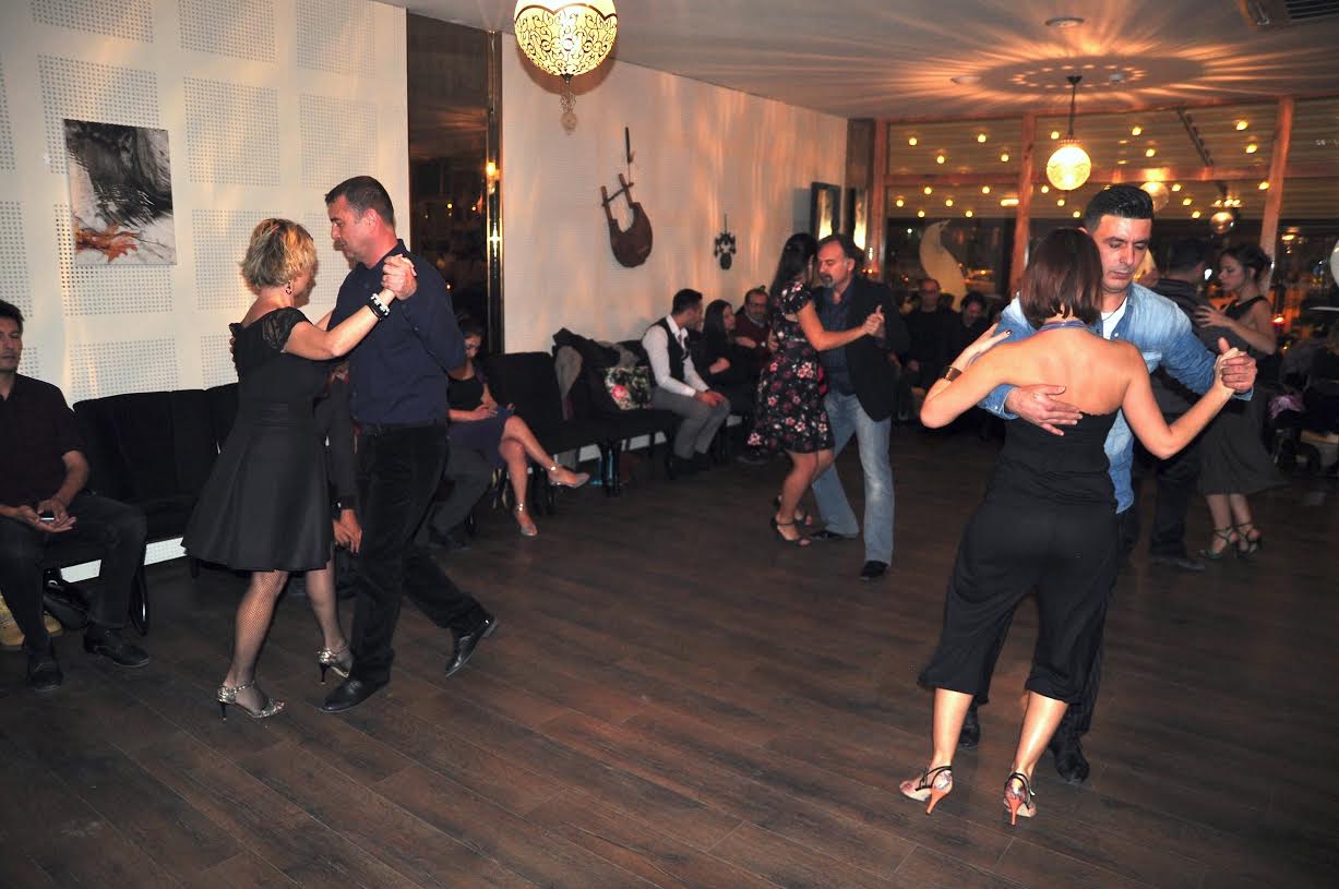 Kuzguni’de Tango Gecesi Nefes Kesti