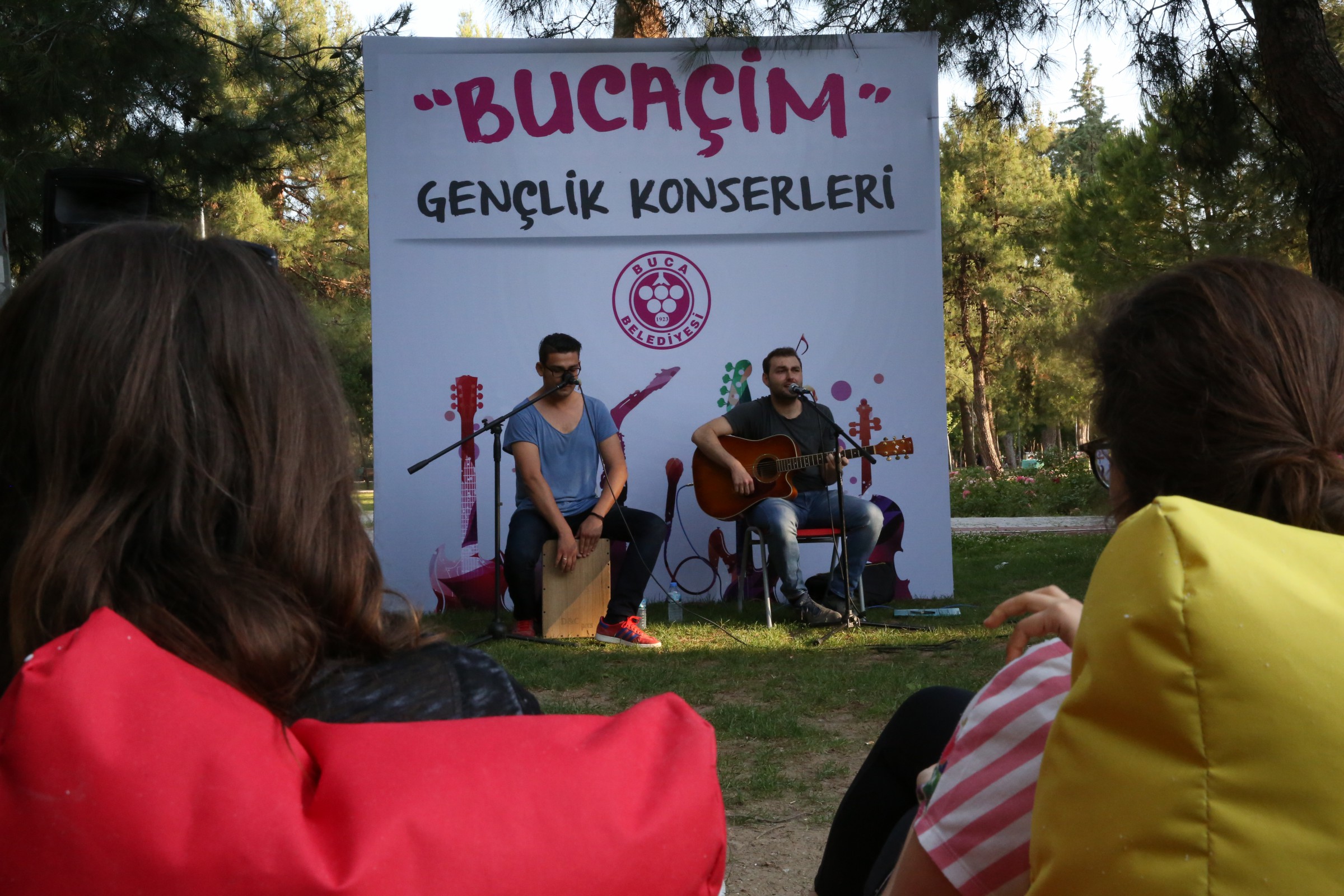 Buca'da Çim Konserleri Başladı