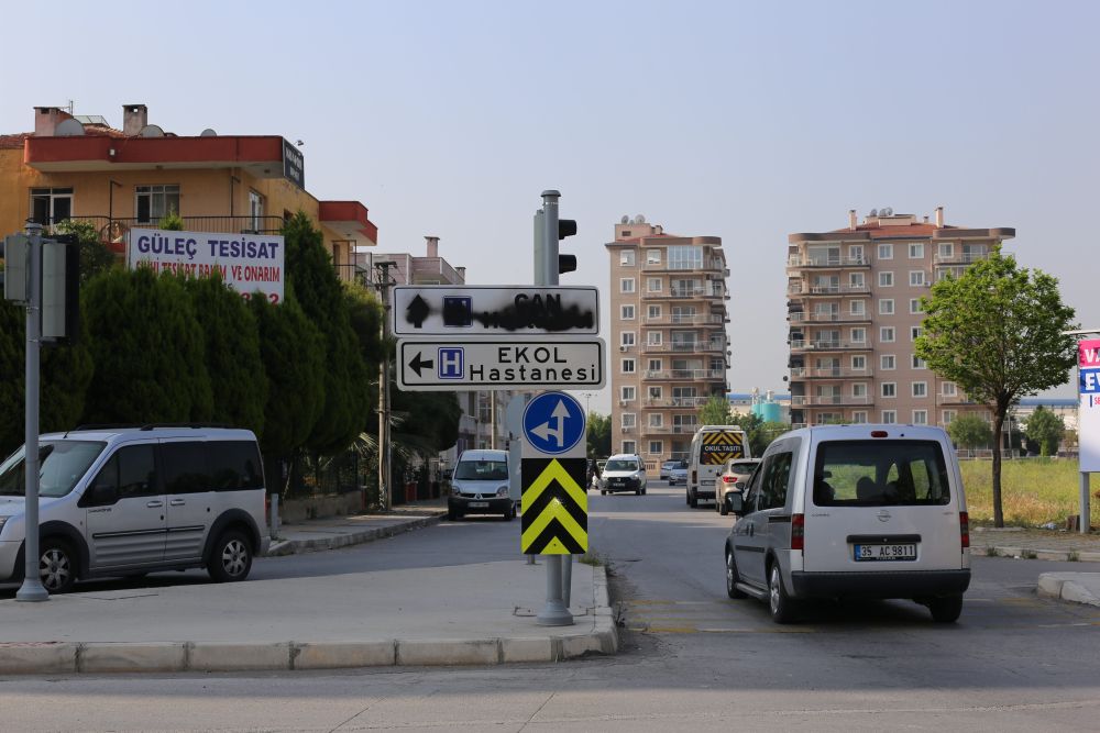 Can Hastanesi tabelasına çirkin saldırı