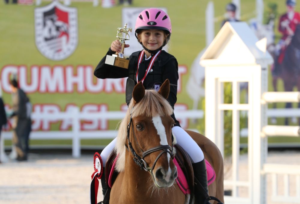 İzmir Pony Equifun Yarışları’na Ev Sahipliği Yapacak