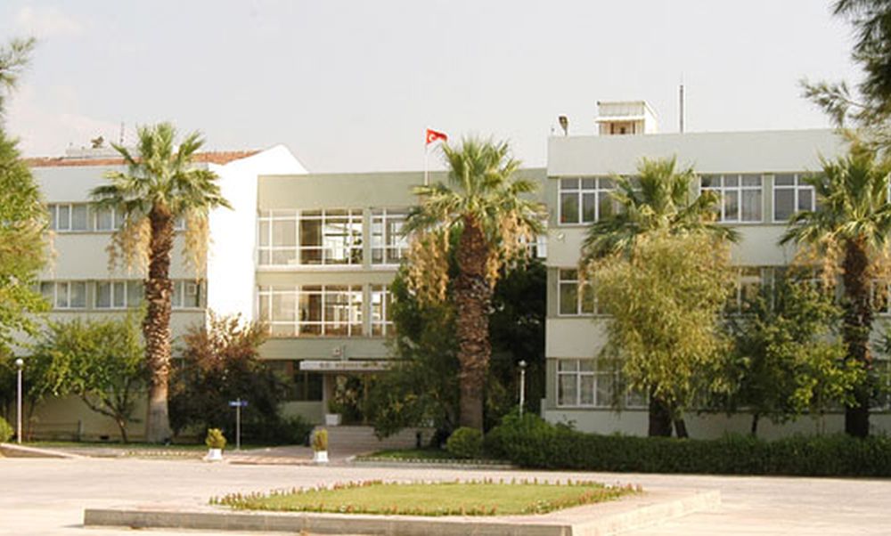 EÜ Diş Hekimliği Fakültesi’nin yeni dekanı Prof. Dr. Necdet Erdilek oldu