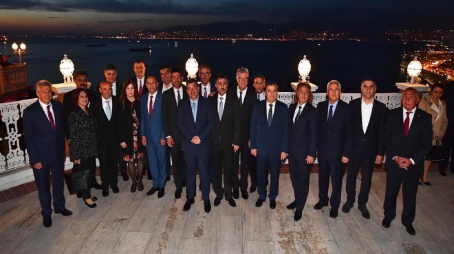 İşte İzmir'in belediye başkanlarının yaşı ve memleketleri? Soyer'in şaşırtan yaşı