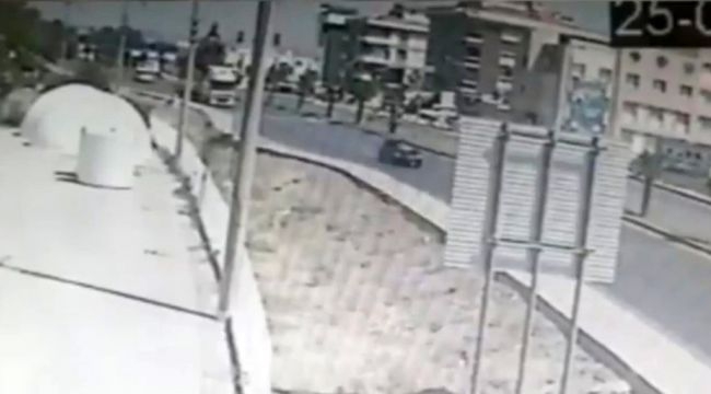 İzmir Menderes'te karşıdan karşıya geçerken korkunç kaza!