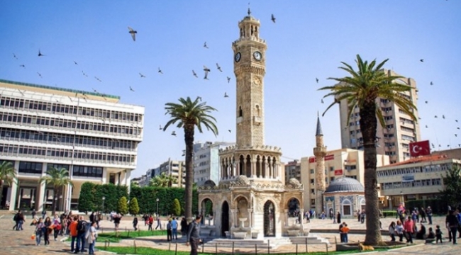 İzmir Valiliği'nden yeni tedbir açıklaması: Tüm sosyal etkinliklere erteleme!