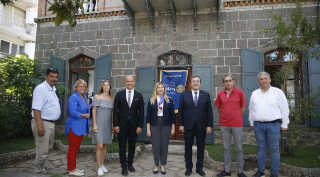 Konak'tan üç protokol birden