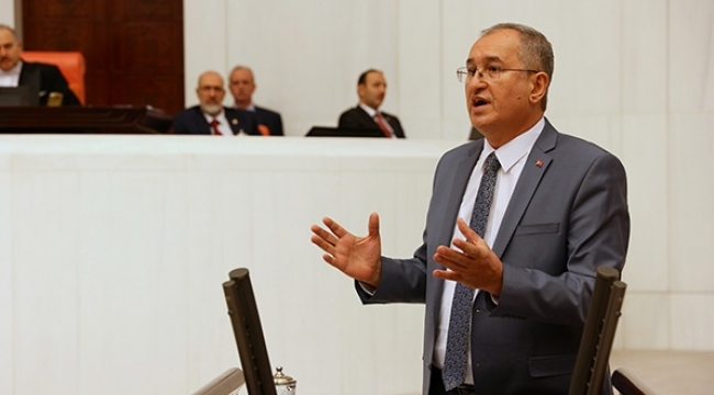 CHP'li Sertel sordu: 9 Eylül Üniversitesi'nde neler oluyor? 