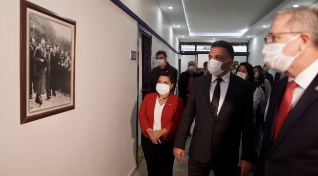 Ege'de "Atatürk Fotoğrafları" sergisi açıldı