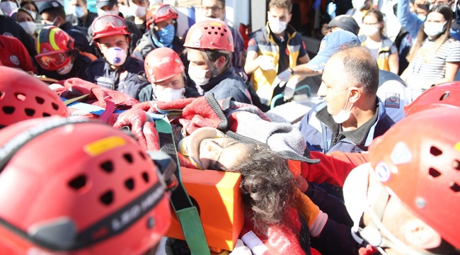 23. saatte mucize: Anne ve 3 çocuğu enkazdan çıkarıldı