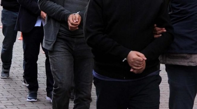 İzmir’de eski emniyet müdürü ve amirine gözaltı!