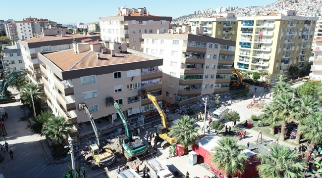 İzmir'de dönüşüm başlıyor: Riskli binalar için yeni imar düzenlemesi onaylandı! 