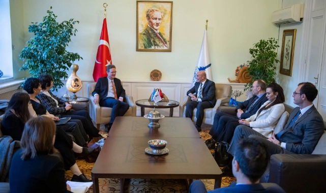 AB Delegasyon Başkanı'ndan Soyer'e ziyaret