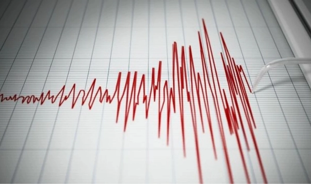 AFAD duyurdu: İzmir'de yine deprem oldu! 