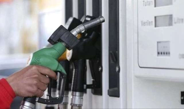 Akaryakıta büyük zam: Benzin, motorin ve LPG'ye aynı anda geldi