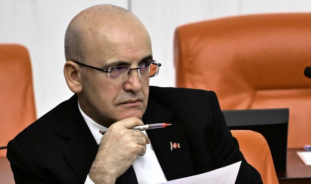 Bakan Şimşek duyurdu: "Gevşek para politikasına geçeceğiz" 