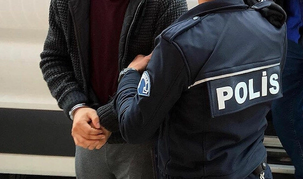 Bakan Yerlikaya duyurdu: 2 bin 155 düzensiz göçmen yakalandı 