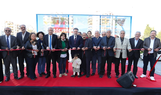 Bayraklı'da 21 yeni, revize edilen 68 park açıldı