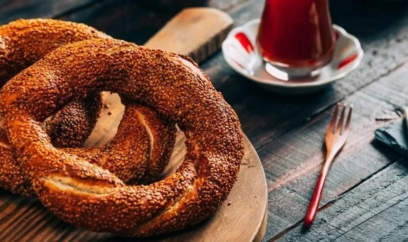 Bir ilde simide zam: simit 12,5 TL oldu