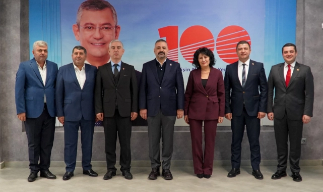 CHP İzmir'de adaylarla ilk zirve: Aslanoğlu adaylarla buluştu