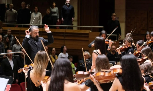 Çocuk Senfoni Orkestrası ve Cengiz Özkan'dan konser: "Onlar bizim geleceğimiz" 