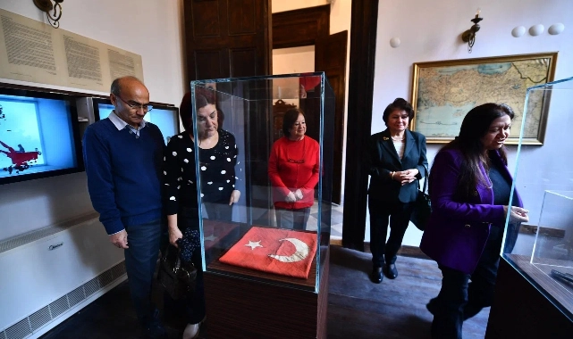 Cumhuriyet’in kuruluşuna tanıklık eden eserler hikâyeleriyle büyülüyor