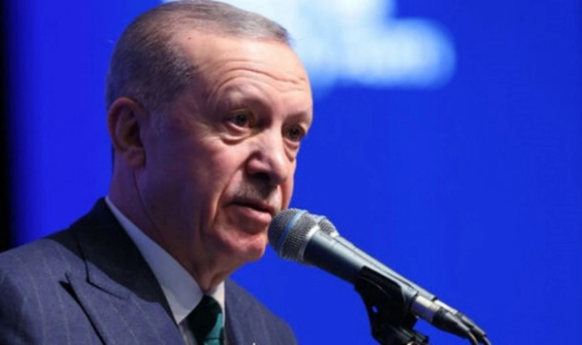 Erdoğan Şehir Hastanesi açılışında İzBB’yi hedef aldı: “Büyükşehir hastaneye yolları yapmadı” 