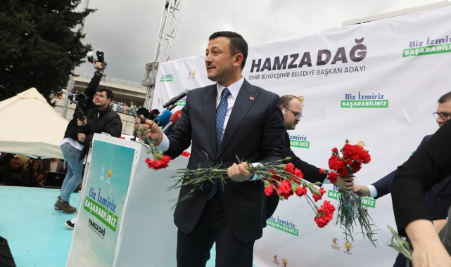 Hamza Dağ'a görkemli karşılama... İzmirlinin sabrı kalmamıştır!