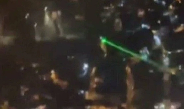 İzmir'de iniş hazırlığı yapan uçağa lazer tutuldu