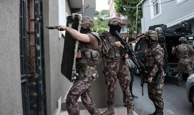 İzmir’de terör baskını: 14 şüpheli gözaltına alındı