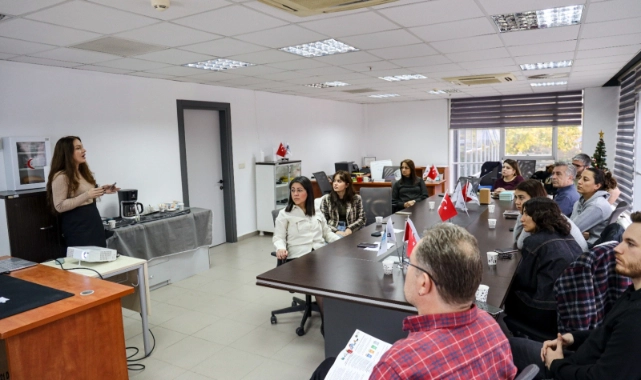 Karşıyaka’da “Yerel Yönetimlerde Etkili Geri Dönüşüm" konuşuldu 