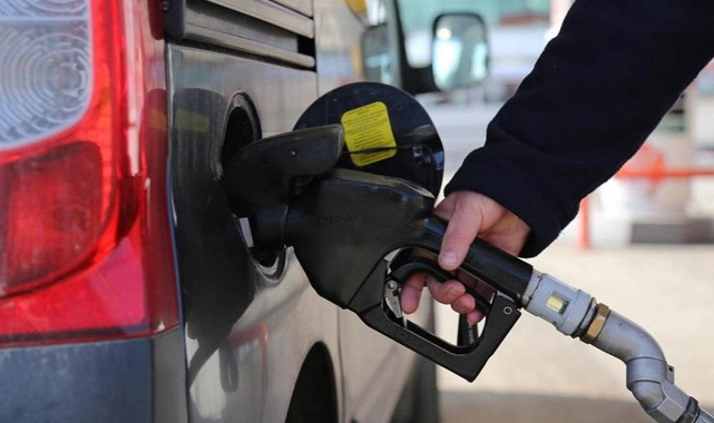 LPG zammı pompaya yansıdı: Tabela değişti 