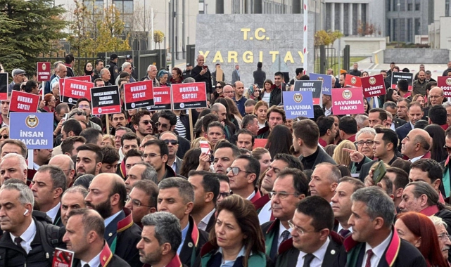 Prof. Dr. Boyunsuz: “Rejim yeni döneme hazırlık yapıyor” 