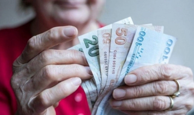 Uzman isim rakam verdi: Emekliye seçim öncesi seyyanen zam gelebilir