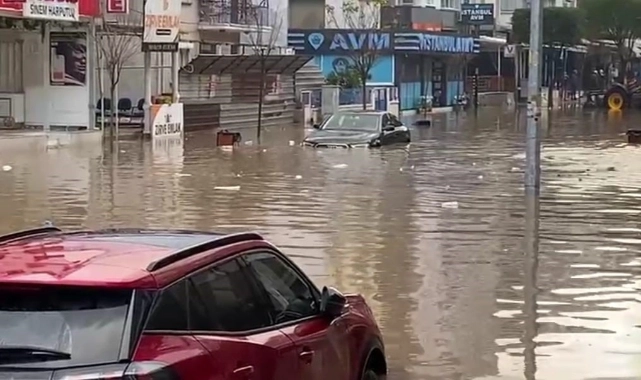 Yoğun yağış nedeniyle İzmir'in o ilçesinde okul tatil edildi