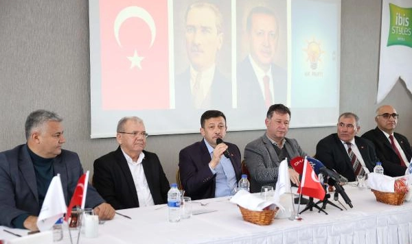 AK Partili Dağ: İzmir'i bacasız fabrika yapacağız