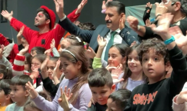 Başkan Kırgöz, yarıyıl tatilinde çocukları unutmadı 