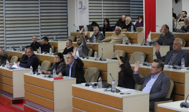 Bayraklı Meclisi'nde onandı: İsimleri sosyal tesislerde yaşayacak