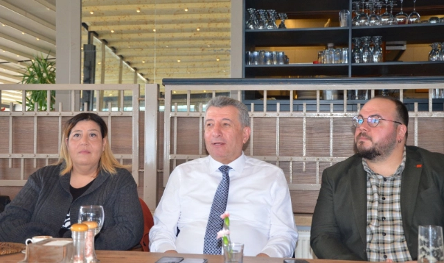 CHP'li Günay'dan mevcut başkanlara tepki: 'Ben yoksam parti yok' anlayışı hoş değil