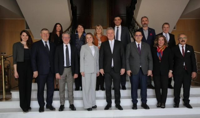 CHP’li Mutlu’dan iş dünyası temasları: "Güçlü bir işbirliği kuracağız" 