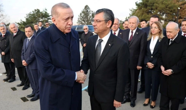 CHP lideri Özel'den değişimde İzmir örneği: "Erdoğan da görüyor"
