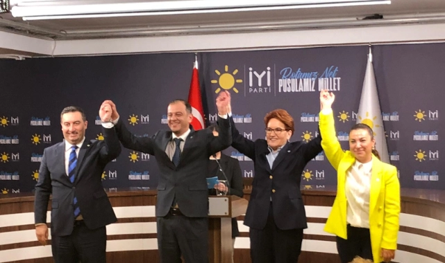 İYİ Parti İzmir'de belirsizlik sona erdi... Karabağlar adayı Gökhan Uzun oldu