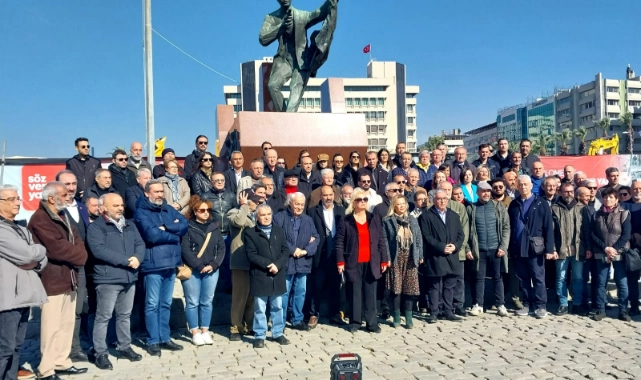 İzmirli gazeteciler Süleyman Gençel için tek ses: “Yalnız değilsin, seninleyiz” 