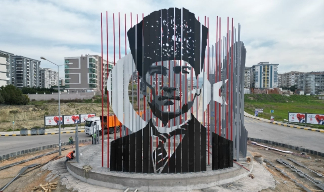 Menemen’e 4 boyutlu Atatürk anıtı