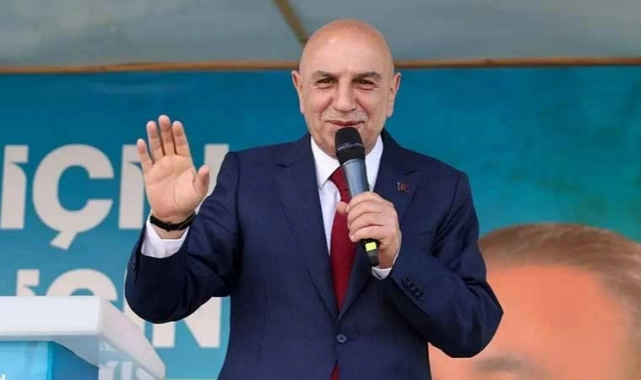 AK Partili Altınok: “Belediye başkanı olduğu zaman mal varlığı azalan bir adam var burada”