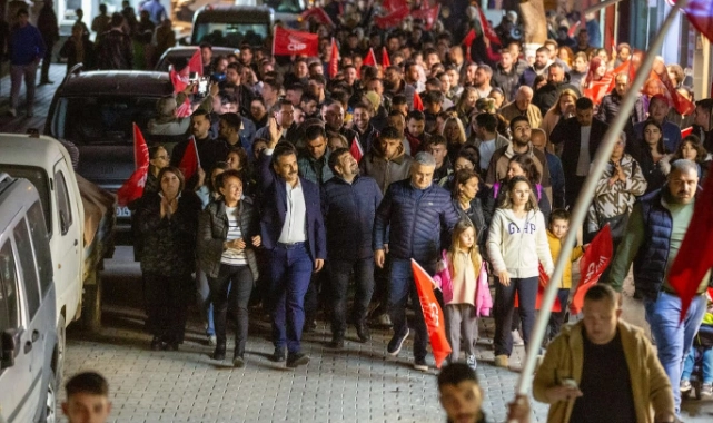 Başkan Kırgöz’ün ev ziyaretleri mitinge dönüşüyor