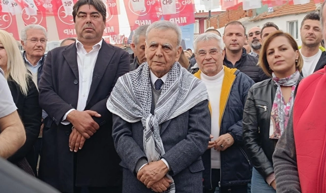 Beş senelik sessizlik bozuldu: Aziz Kocaoğlu Foça'da meydanlara indi 