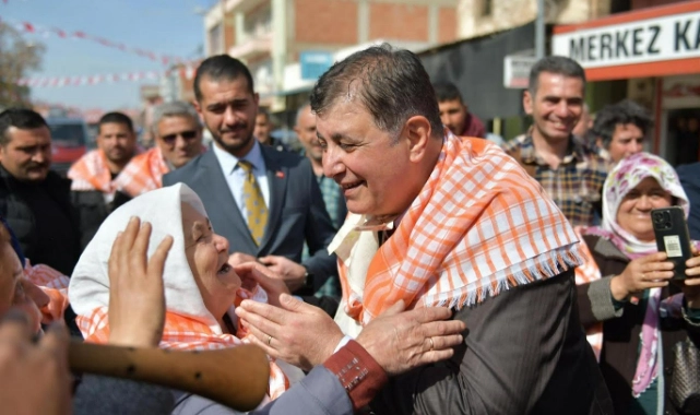 Cemil Tugay Ödemişlilerle buluştu: "En iyi hizmeti yapmak için geliyoruz" 