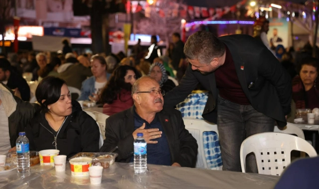 CHP'li Görkem Duman ilk iftar heyecanına eşlik etti