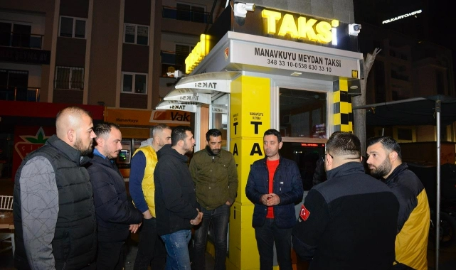 CHP’li Önal,  taksicilerle sahurda buluştu