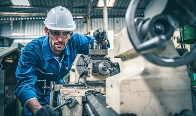EYT’den emekli olan 60 bin kişinin yerine mavi yakalı aranıyor