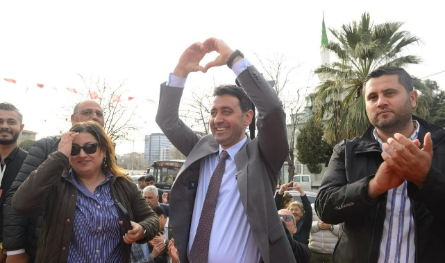 İrfan Önal: "Bayraklı da İzmir de bizim kalacak!"